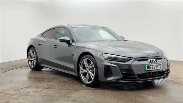 Audi e-tron Audi E-Tron GT 93.4kWh Saloon 4dr Electric Auto quattro (476 ps) — миниатюра 1