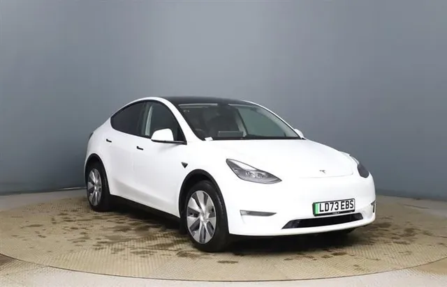 Tesla Model Y Tesla Model Y (Dual Motor) Long Range SUV 5dr Electric Auto 4WDE (384 bhp) Expansive Glass Roof, Heated Seats, Heated Steering W — миниатюра 1