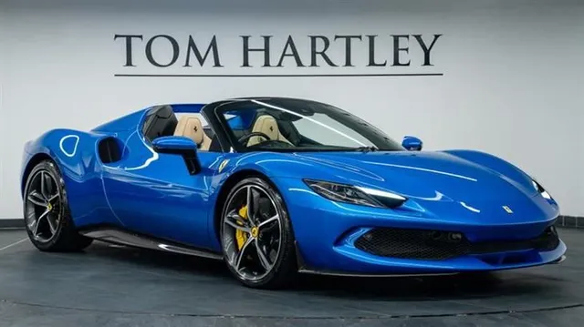 Ferrari 296 GTS Ferrari 296 GTS — миниатюра 1