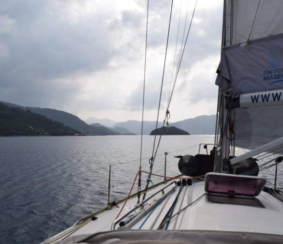 https://yachtacademy.website.yandexcloud.net/template/images/5afc73781580785afadbdddc108f1189.jpg
