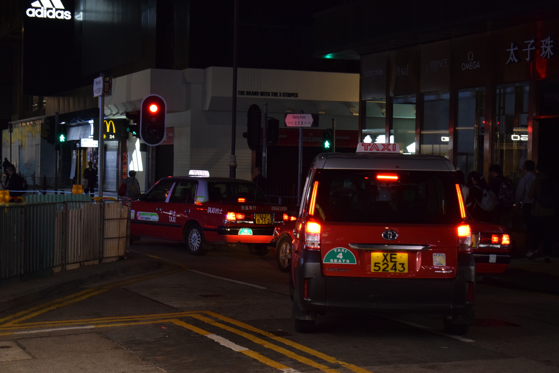 taxi_in_night