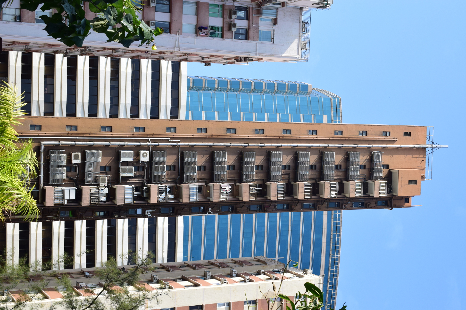 thin_building