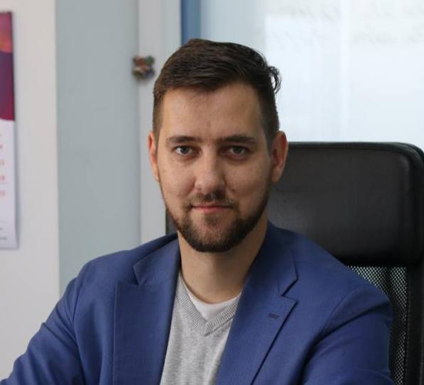 Михаил Абрамский