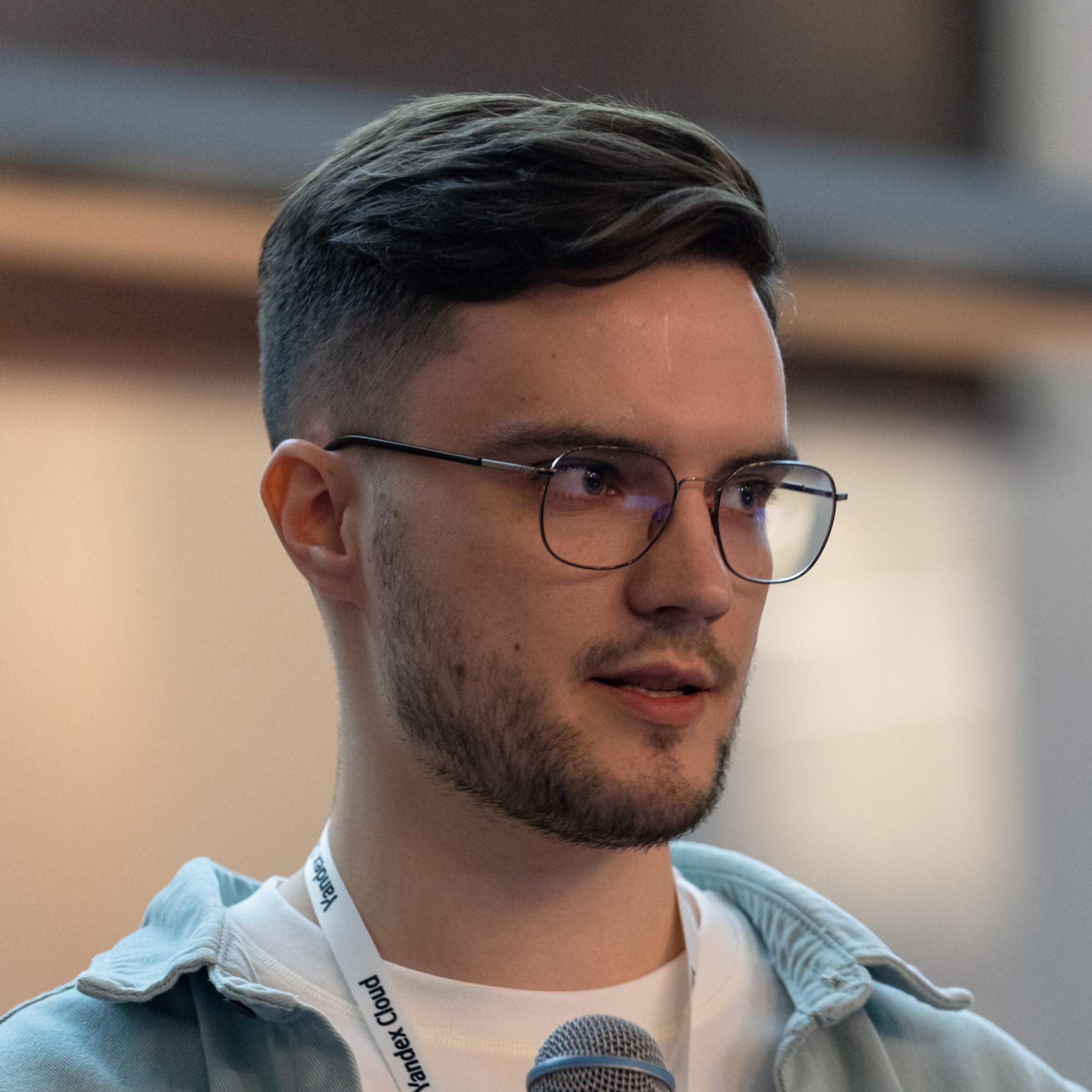 Александр Гапонов