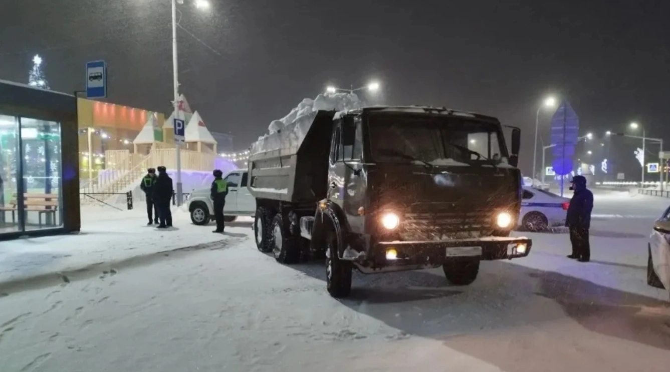 Следком ЯНАО: погибший в Уренгое ребенок скатился под грузовик на тюбинге