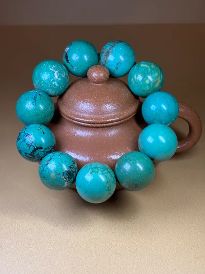 Bracelet of Tinted Magnesite, 11 × 22 mm