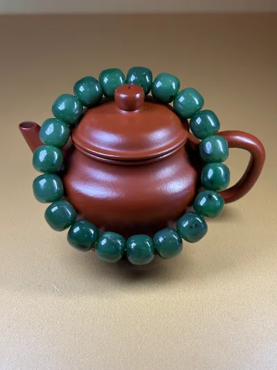 'Barrels' Bracelet of Russian Nephrite, 19 × 11 × 10 mm