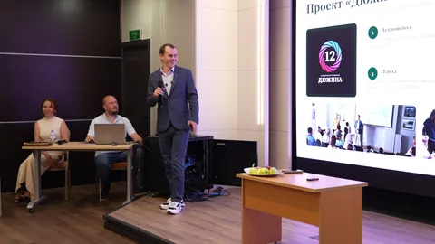 Сцена «Большого листа»: рассказ о проекте «Дюжина»