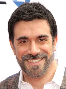 Режиссер Алессандро Карлони