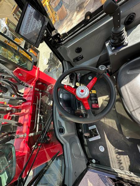 Фронтальные погрузчики - Случайное фото к тексту №2