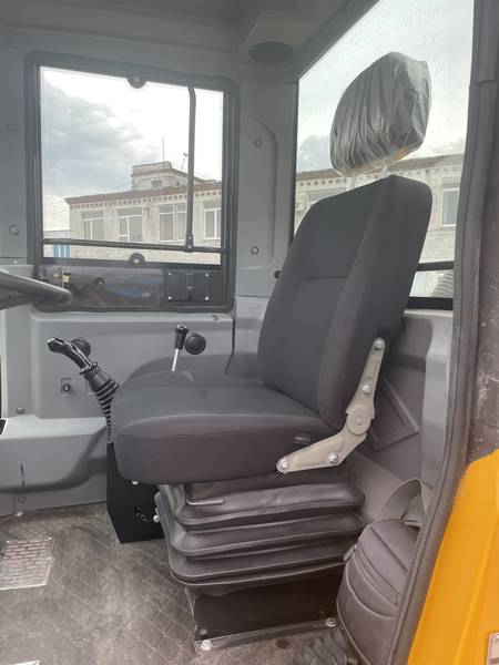 Фронтальные погрузчики - Случайное фото к тексту №3